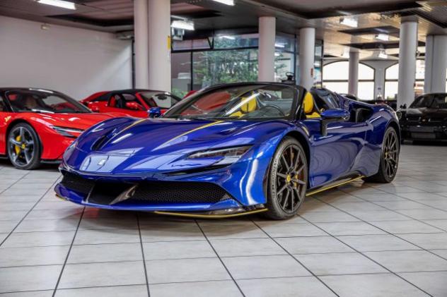 FERRARI SF90 Spider TAILOR MADE|ASSETTO FIORANO ESTESO|CARBON rif. 24161560 - Foto 3