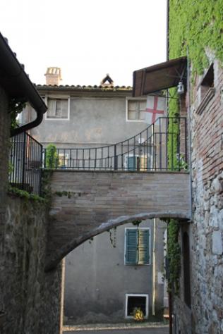 Monterubiaglio - palazzetto cielo-terra con giardino in vendita - Foto 4