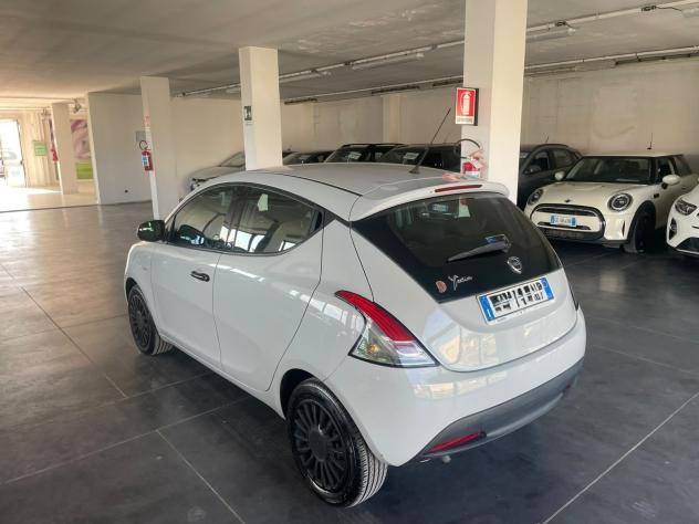 Lancia Ypsilon 1.2 69cv GPL Ecochic Elefantino - Foto 3