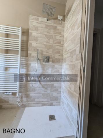 Vendesi nuovo quadrilocale con balcone, loggia, box doppio - Foto 10