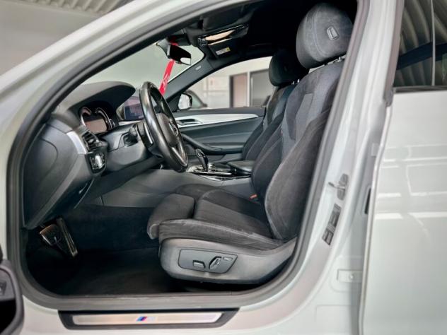 BMW Serie 5(G30/31/F90) 520d 48V Touring Msport - Foto 10
