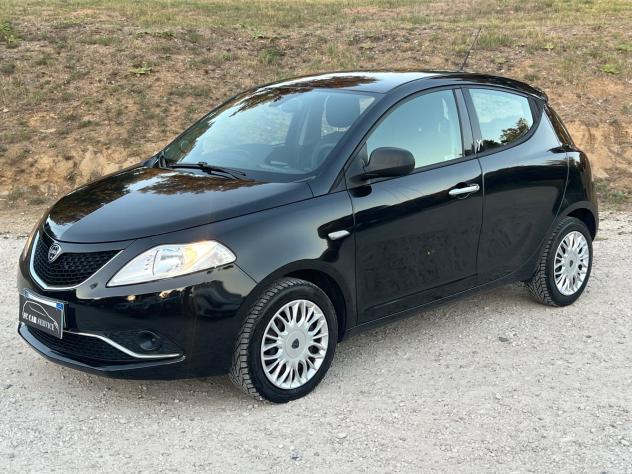 Lancia Ypsilon 1.2 69 CV 5 porte Silver - Foto 4