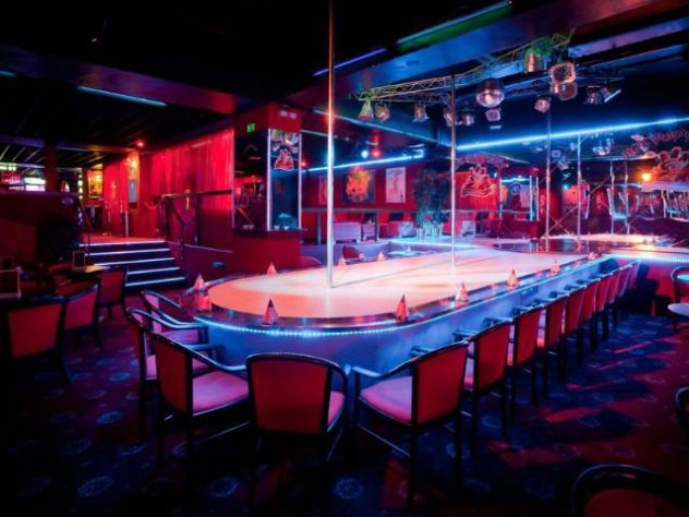 LAP DANCE LUCCA: CERCASI RAGAZZE IMMAGINE PER LAVORO NIGHT CLUB - Foto 3