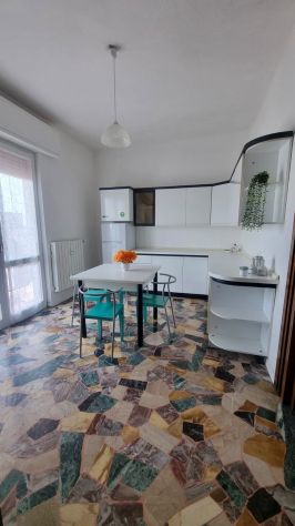 Bilocale con terrazzo arredato Trezzano SN 700eu - Foto 4