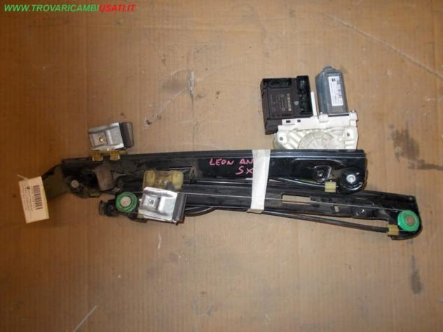 ALZACRISTALLO PORTA ANT.S. 1K0959793M SEAT LEON (1P)  Carrozzeria  Lamierati esterni  Porte  Alzacristallo por SEAT - LEON - 01-06-2005 - 01-12-2012