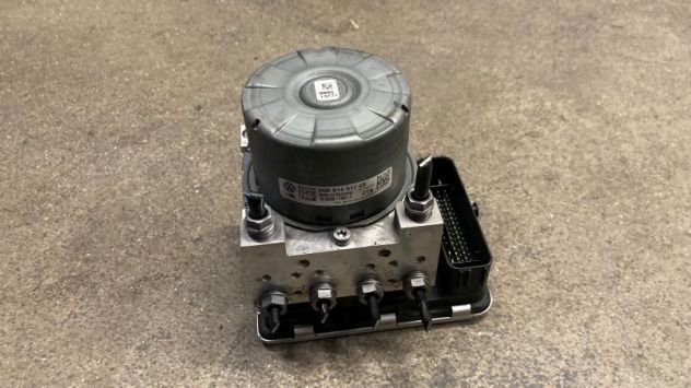 Centralina ABS Volkswagen Golf 7 2.0TDI 4x4 del 2017 (5Q0614517CE)