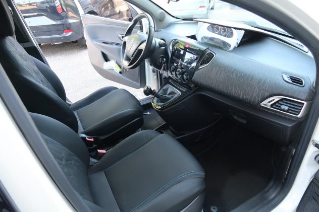 Lancia Ypsilon 0.9 TwinAir 85 CV 5p Metano Elefantino - Foto 9