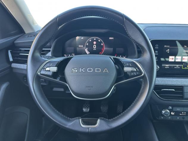 Škoda Kamiq 1.0 tsi Black Dots 115cv - Foto 6
