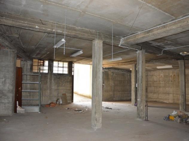 Immobile di 330 m² in affitto a Cardano al Campo - Foto 3