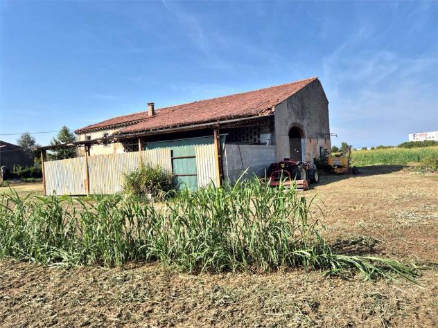V005517 - NOGAROLE ROCCA – RUSTICO CON 3.100 MQ DI TERRENO PRIVATO - Foto 3