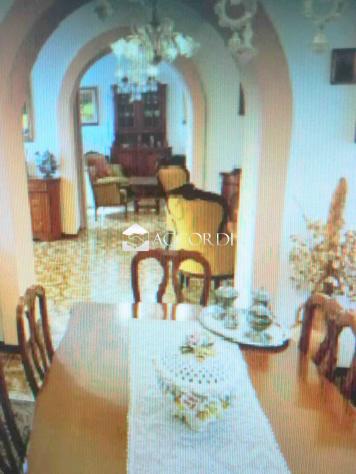 CASA INDIPENDENTE di 6 vani e di 470 mq (VITTORIO VENETO) rif. RG103_3 - Foto 6