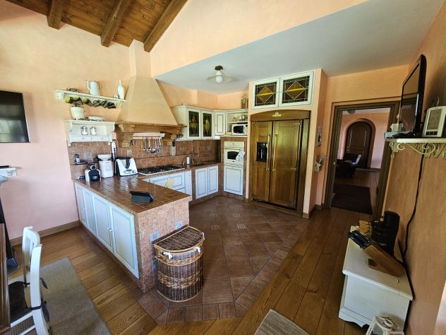 Cucina Marchi in legno massello con elettrodomestici inclusi, escluso frigo - Foto 9