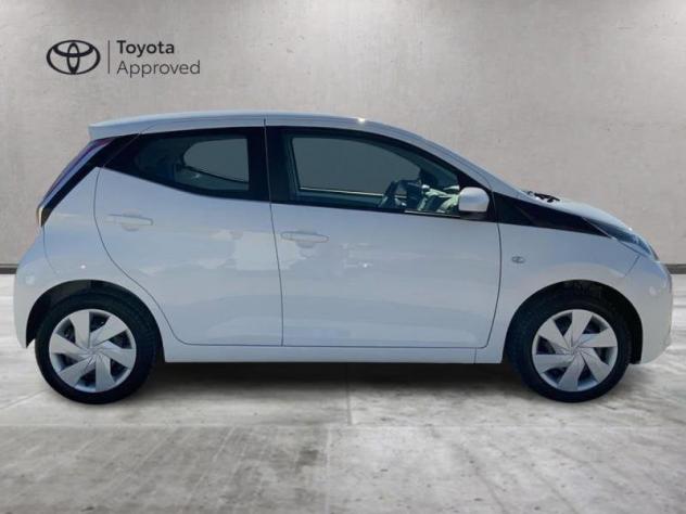 Toyota Aygo 2ª serie 1.0 VVT-i 69 CV 5 porte x-play TSS - Foto 5