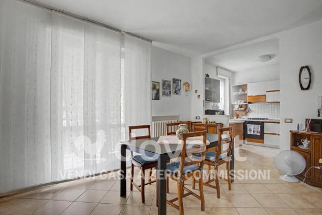 Appartamento di 100 m² con 4 locali e box auto in vendita a Luino - Foto 4