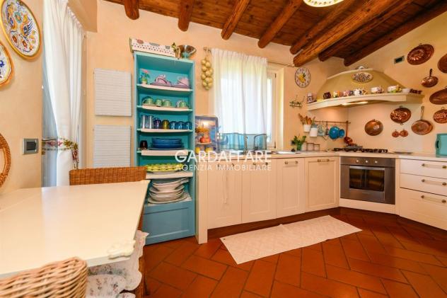 VILLA ESCLUSIVA VISTA LAGO MOZZAFIATO CON PISCINA PRIVATA A MANERBA DEL GARDA - Foto 15