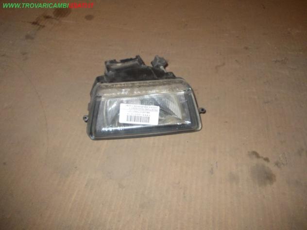 PROIETTORE FENDINEBBIA S. LANCIA K (838-SP/SR/SS) 4 porte / Station Wagon Parti elettriche Fanaleria Fendinebbia dx. LANCIA - K 4 porte / Station W