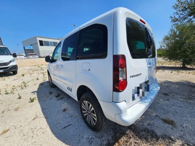 PEUGEOT Partner Tepee 1.6 BlueHDi 100 CV 4x4 Active Traction rif. 23823320 - Foto 8
