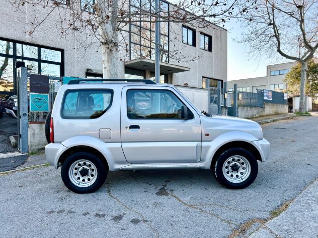 Suzuki Jimny 1.3i 16V cat 4WD JLX Special - Foto 8