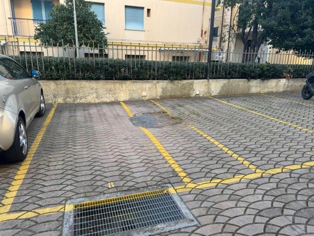 Alassio, Piazza Stalla, Bilocale piano secondo con ascensore, ampio terrazzo, doppio garage, posto auto e cantina - Foto 13