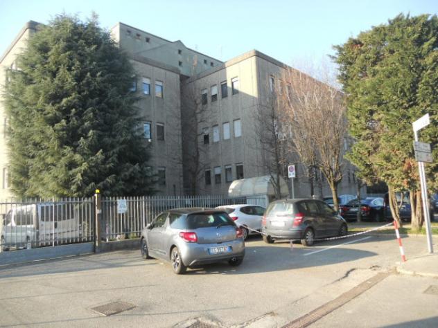 Immobile di 240 m² con più di 5 locali in affitto a Rho - Foto 10