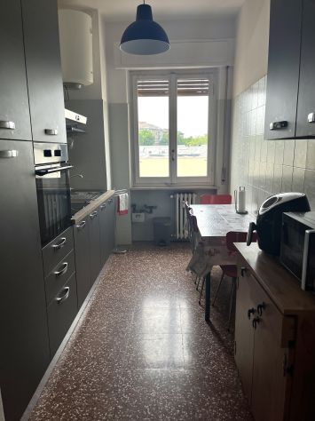 Stanza singola in appartamento condiviso in via Scipione Cassola a Parma - Foto 2