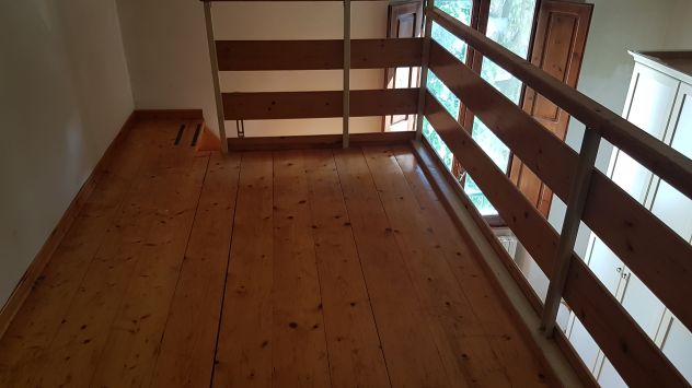 Soppalco in legno massello come nuovo vendesi - Foto 9