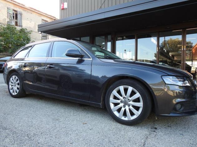 AUDI - A4 Avant - 2.0 TDI AVANT 143CV F.AP. Ambiente - Foto 2