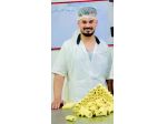 Pasticcere completo cerca lavoro dall'estero - 5 anni esperienza