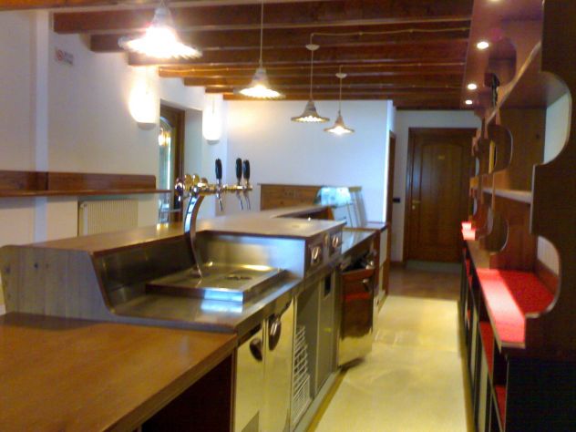 Bar Trattoria con Parco e Lago mq. 50.000 - Foto 8
