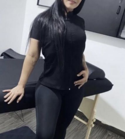 STEFY MASSAGGI E RELAX EDUCATA E PULITA FISSA A UDINE Tel:3501439910