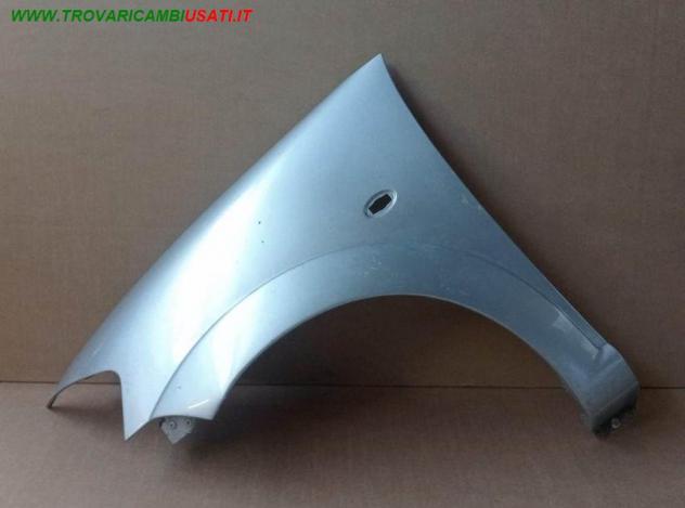 PARAFANGO ANT. SX ARGENTO 999-U1296834 Carrozzeria  Lamierati esterni  Fiancate  Parafango ant. CITROEN - C3 5 porte - 01-03-2002 - 01-09-2009