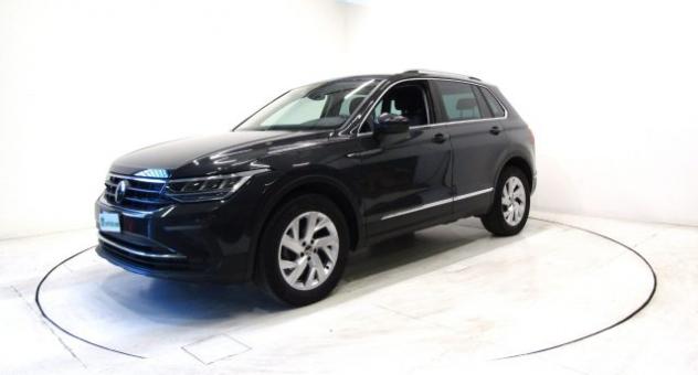 VOLKSWAGEN Tiguan 2.0 TDI DSG 4MOTION Life 150CV rif. 22945087 - Foto 3