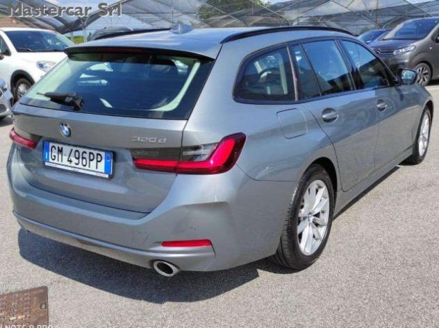 BMW 320 Serie 3 G21 2022 Touring 320d Touring mhev 48V xdr rif. 24083508 - Foto 6