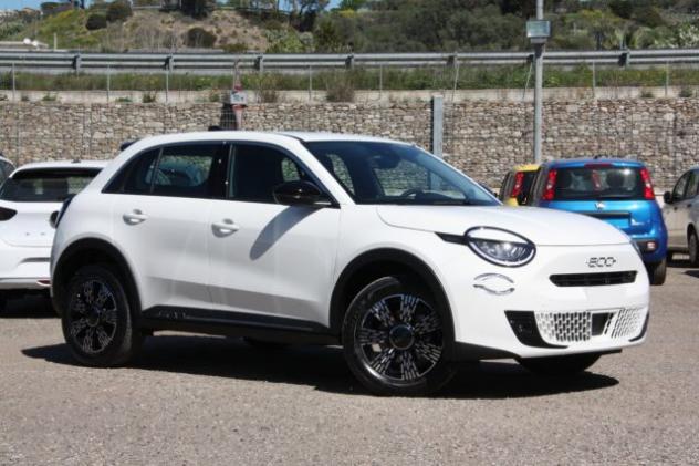FIAT 600 1.2 110CV DCT Hybrid ICON NUOVO rif. 23987489 - Foto 3