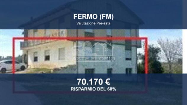Immobile in asta di 141 m² con più di 5 locali e box auto in vendita a Fermo