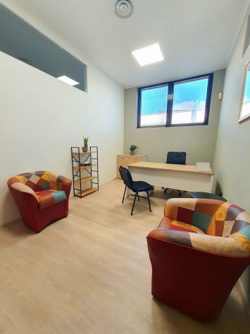 Stanza ad uso sala riunioni ed eventi - Foto 5