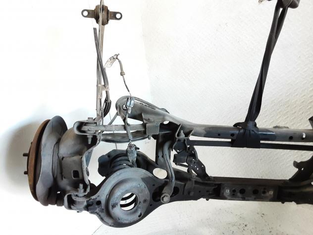 ASSALE POSTERIORE VOLVO V40 Cross Country D 4162 T Diesel 1600 (12) - Foto 6