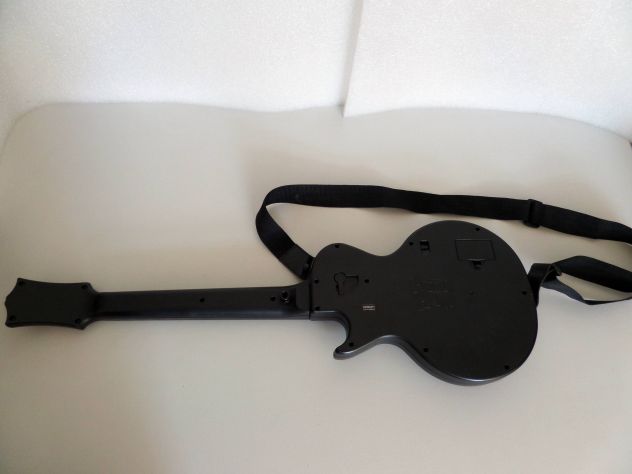 Guitar Hero (prima versione) per Playstation 2 - Foto 4