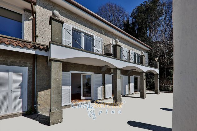 Splendida villa con vista sul lago a Castel Gandolfo - Foto 3