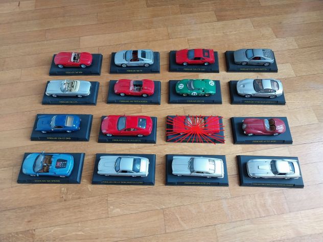 FERRARI Modellini in scala 1:43