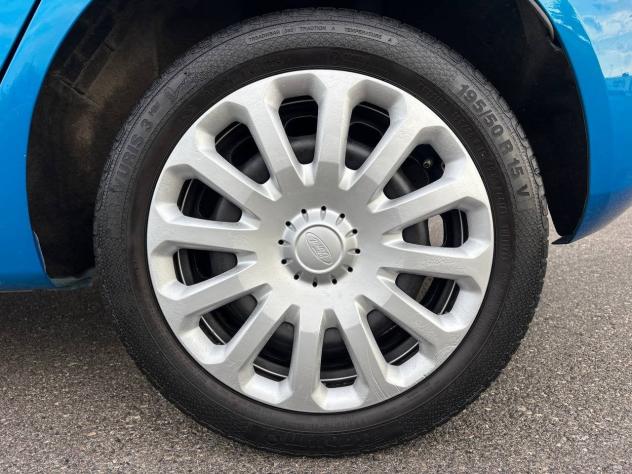 Ford Fiesta NEOP. 1.5 Diesel 75cv - Foto 8