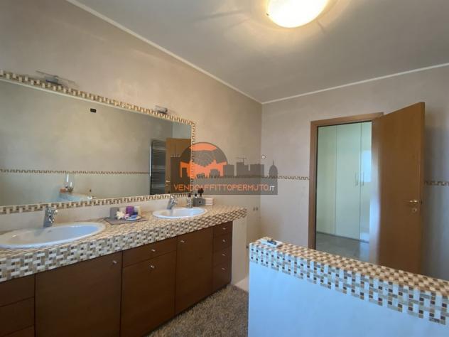 VILLA SINGOLA LIBERA SU QUATTRO LATI - Foto 19