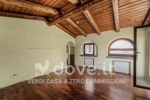 Casa indipendente di 200 m² con più di 5 locali in vendita a Catania - Foto 3
