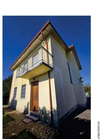 Immobile in asta di 202 m² con più di 5 locali e box auto in vendita a Novellara - Foto 2