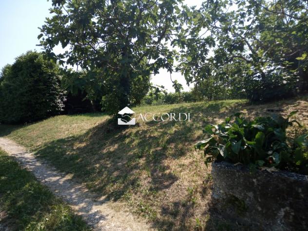 RUSTICO di 6 vani e di 240 mq (TARZO) rif. AKP55_7