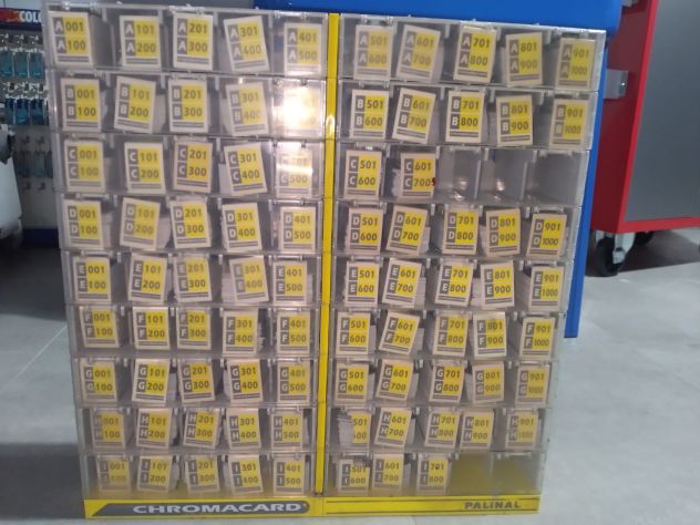box colorimetrici contenenti mazzette con cartellini tinte e codici verni auto - Foto 3