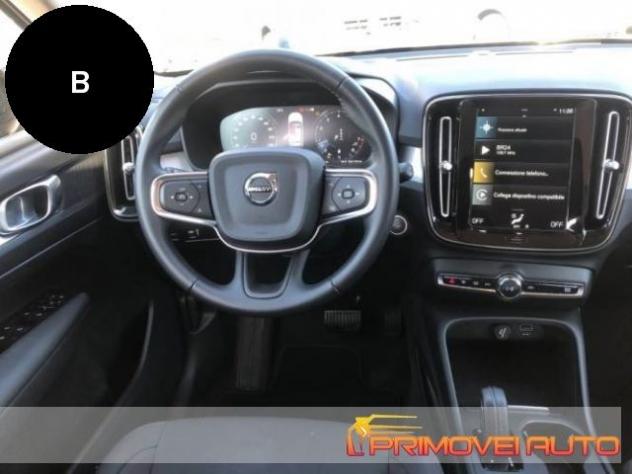 VOLVO XC40 B4 AWD Geartronic Momentum Pro rif. 19105153