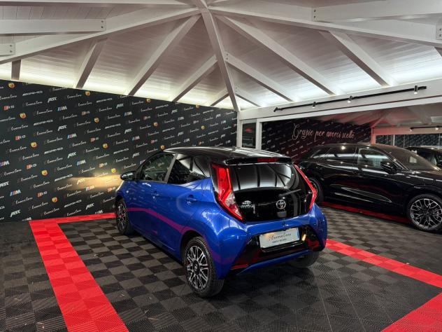 Toyota Aygo 1.0 VVT-i 72 CV 5 porte x-cool - Foto 6