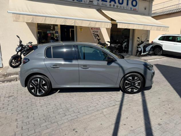 Peugeot 208 1.2 Hybrid 110cv AUTOMATICA ALLURE 2025 KM0 - Foto 4