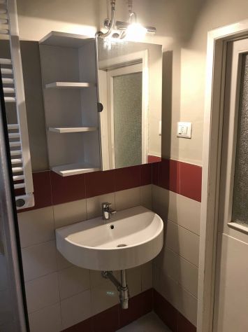 Privato affitta Trilocale in centro con contratto transitorio - Foto 10